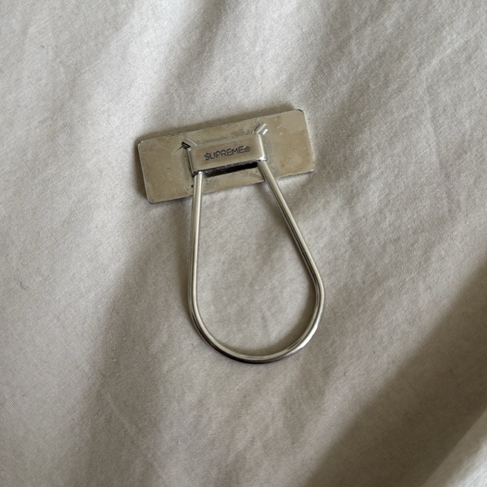Supreme Keychain - Picture 2 of 3